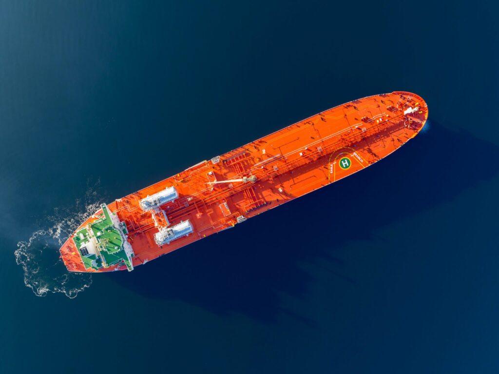 AET orders LNG dual-fuel Suezmax duo